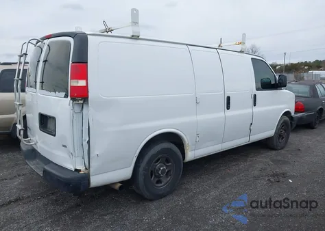 2008 Chevrolet Express Work Van z USA, uszkodzony, nr VIN 1GCFG15X281170688